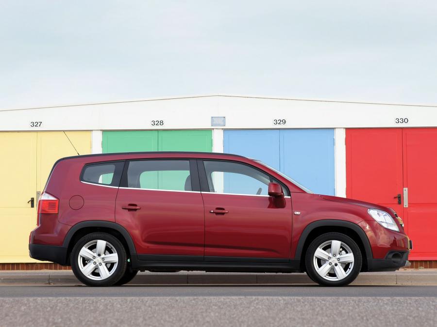  Chevrolet Orlando 2010 года  (UK) (фото 5 из 14)